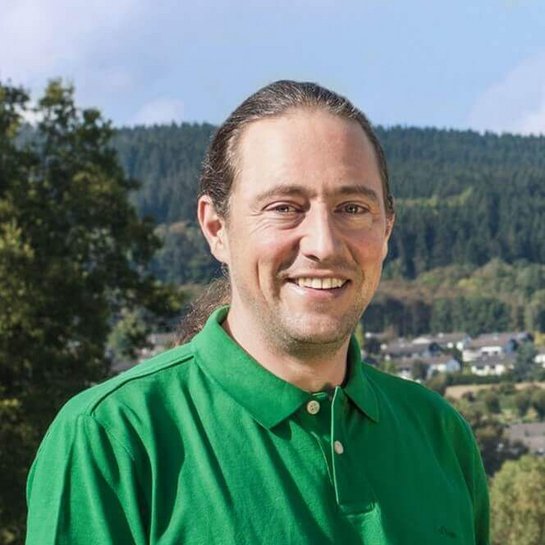 Peter Nolte: Arzt für Allgemeinmedizin / Lymphologie Peter Nolte ist Arzt für Allgemeinmedizin und Lymphologie